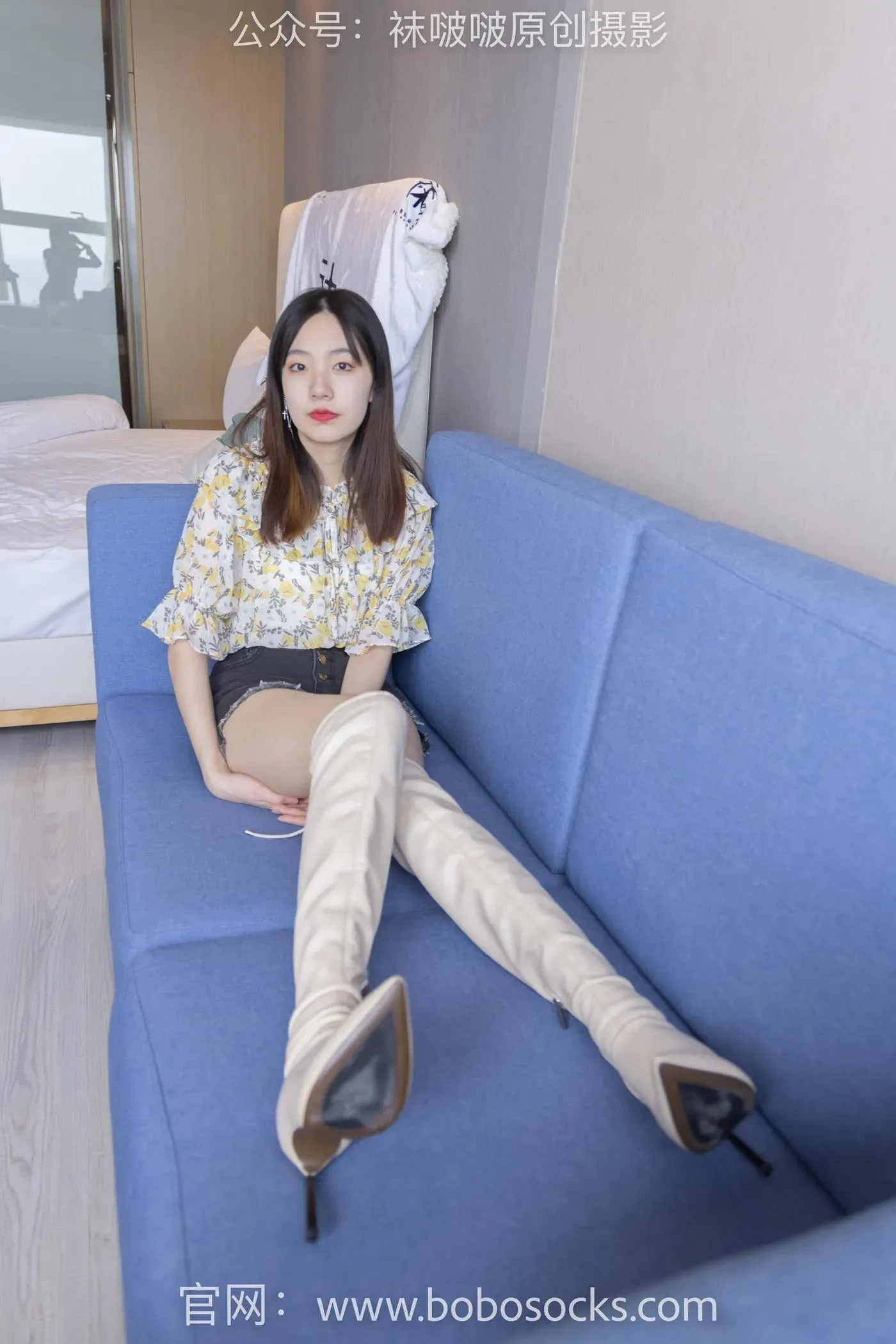 [BoBoSocks袜啵啵]NO.136 小甜豆-高跟长靴、白棉袜、裸足 [200P]插图1